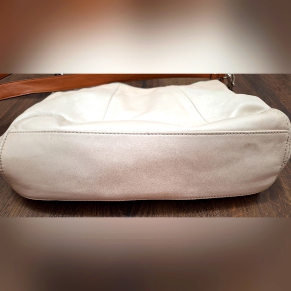 COACH SADDLEBAG WITH FRONT BUTTON POCKET. PINK INTERIOR. - Picture 11 of 13